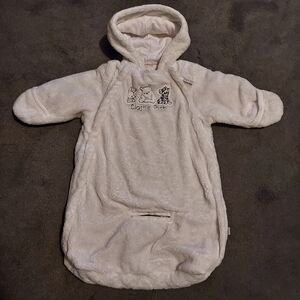 Disney Classic Pooh Off White Bundle up Baby Bunting - 3mo Winter Cozy